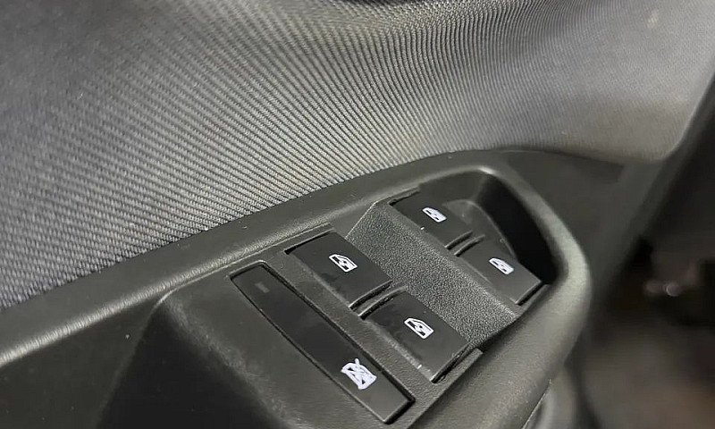 Chevrolet Onix Activ...