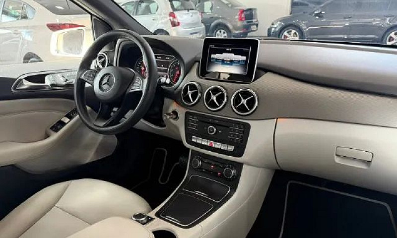 Mercedes-Benz Classe...