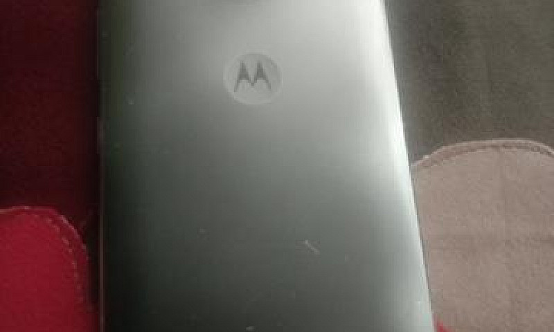 Moto G5S Plus...