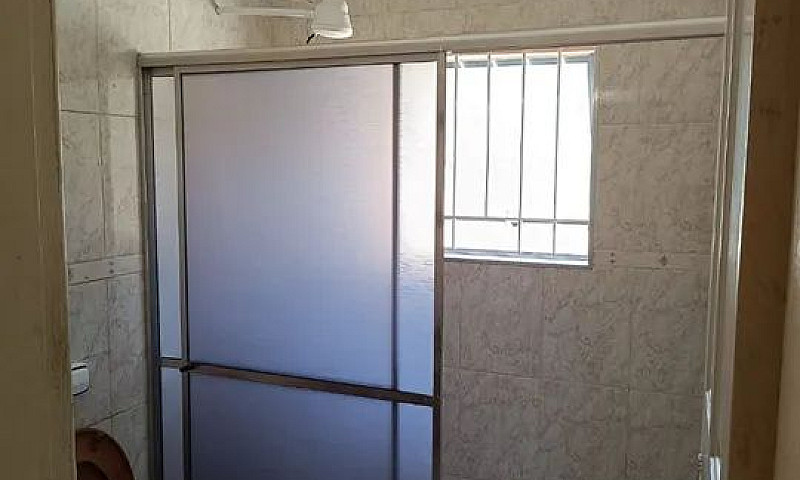 Alugo Vaga Em Quarto...