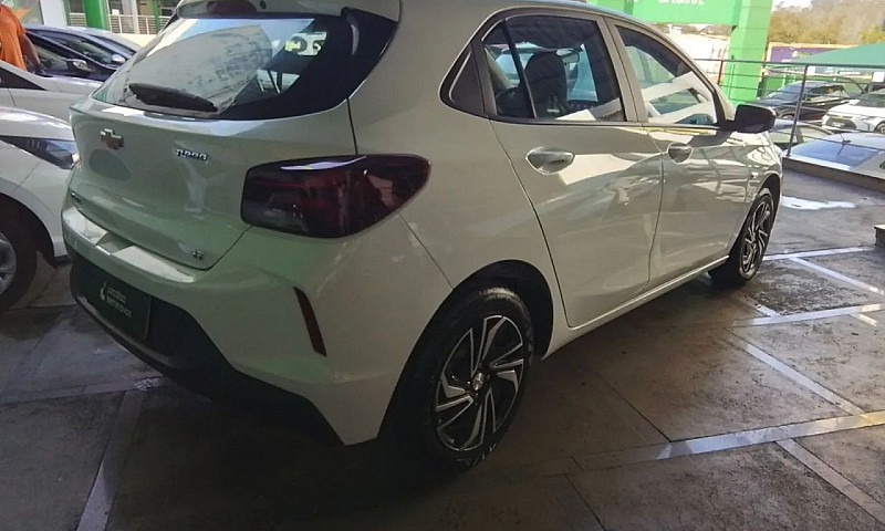 Chevrolet Onix Hatch...