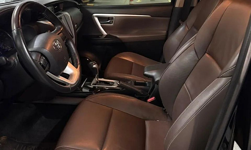 Toyota Hilux Sw4 Sr ...