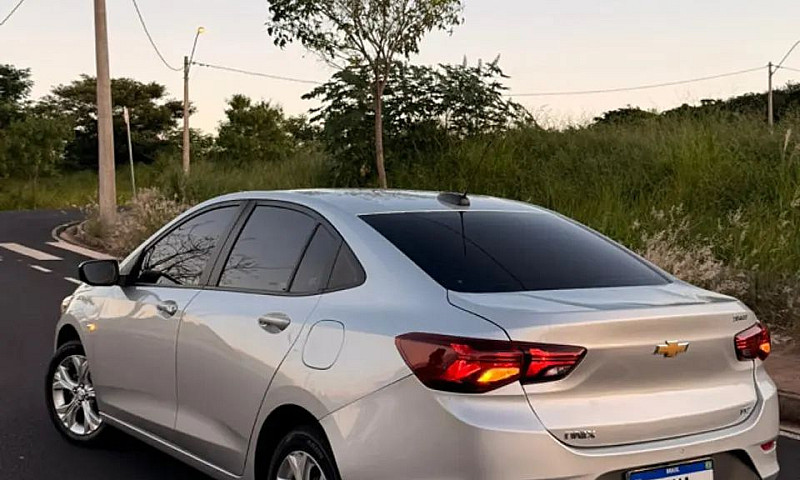 Chevrolet Onix Plus ...