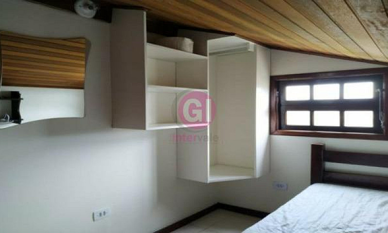 Aluguel/ Casa 240M²/...