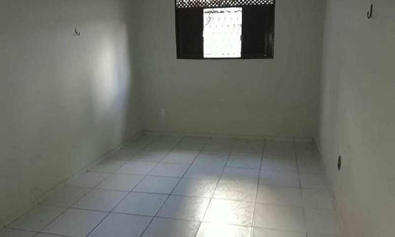 Casa 200M² Com 4 Qua...