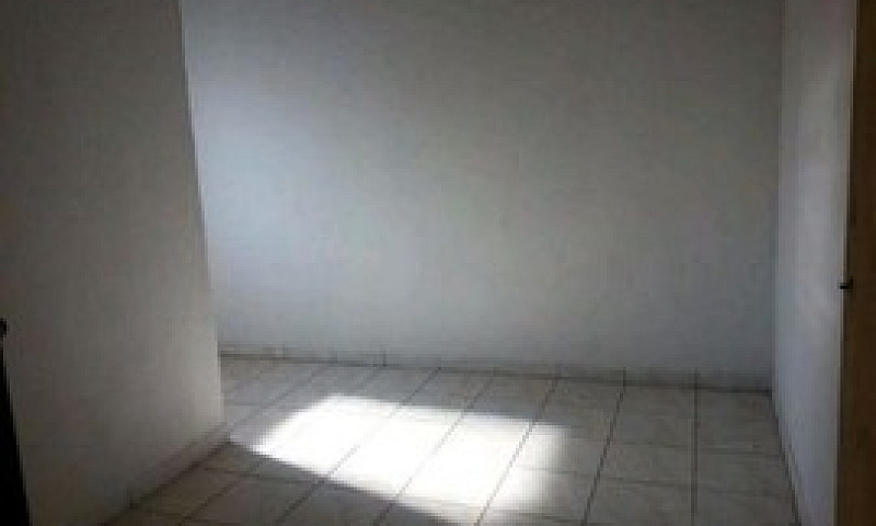 Aluga-Se Apartamento...