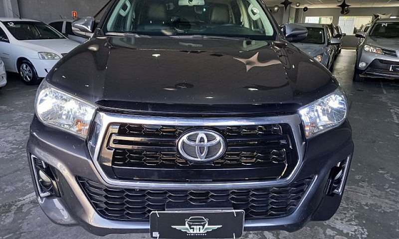 Toyota Hilux 2.8 Srx...