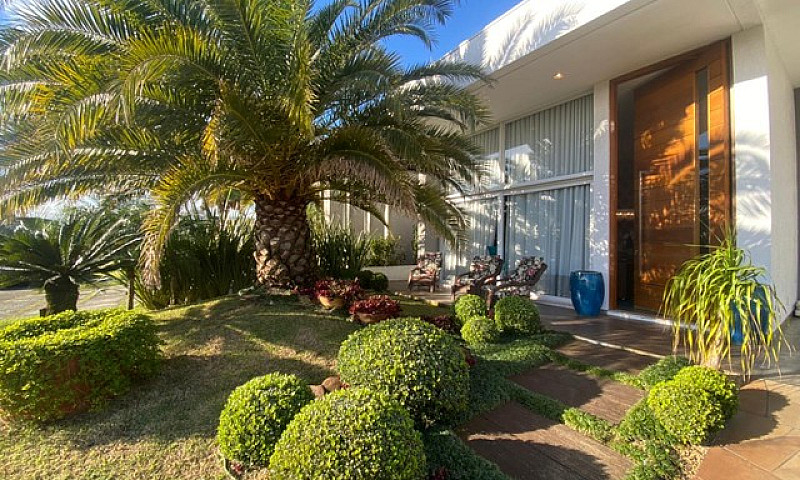 Casa De Condomínio P...