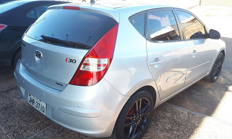 Hyundai I30 2010 Com...
