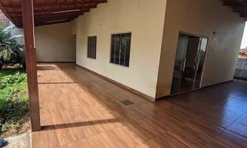 Alugo Casa...