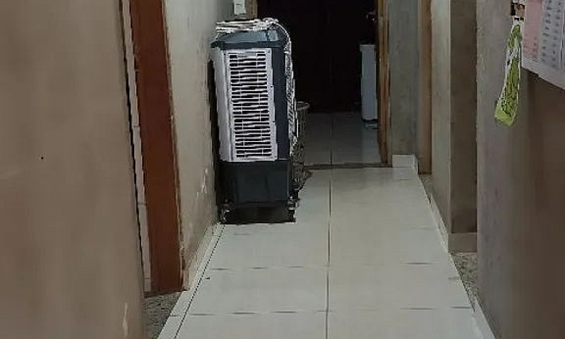 Casa No Jardim Helvé...