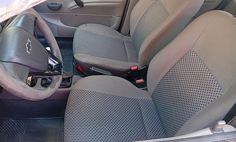 Chevrolet Classic Li...