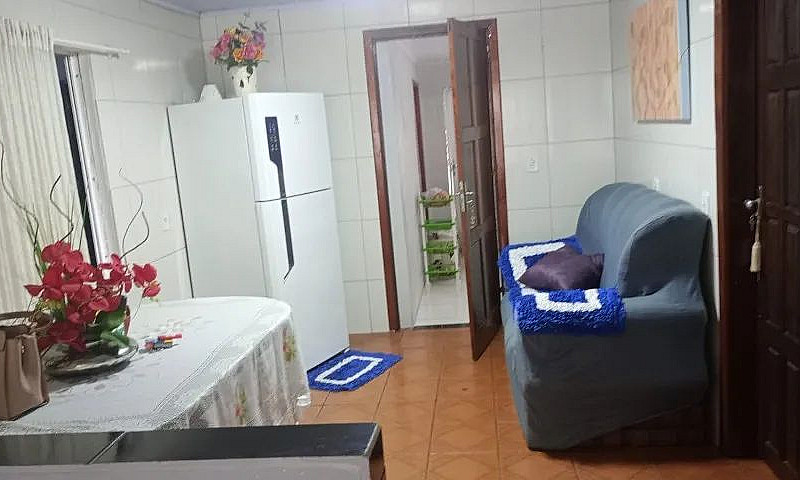 Casa Com 02 Quartos ...