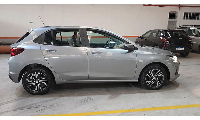 Chevrolet Onix Hatch...