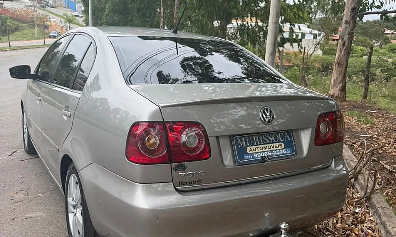 Volkswagen Polo Sed....