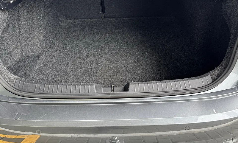 Volkswagen Jetta Com...