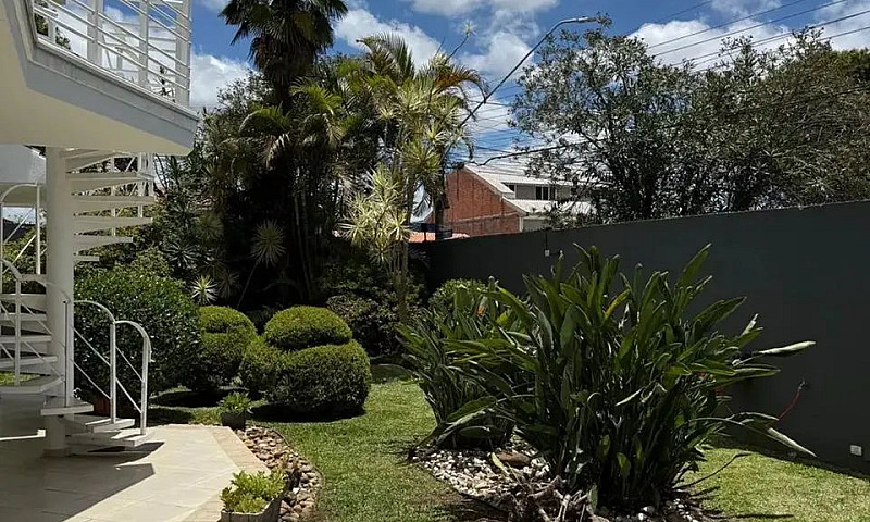 Linda Casa Com 04 Qu...