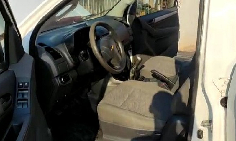 Vendo S-10 A Diesel...