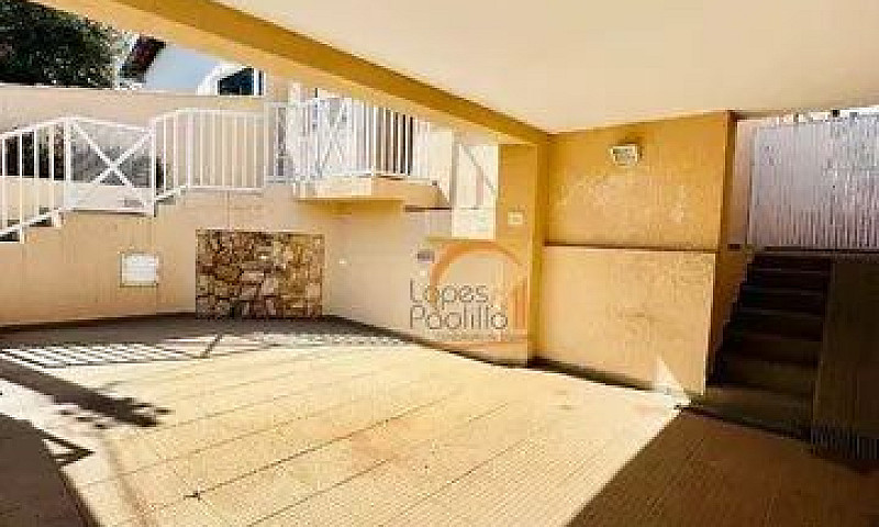 Casa Com 3 Dormitóri...