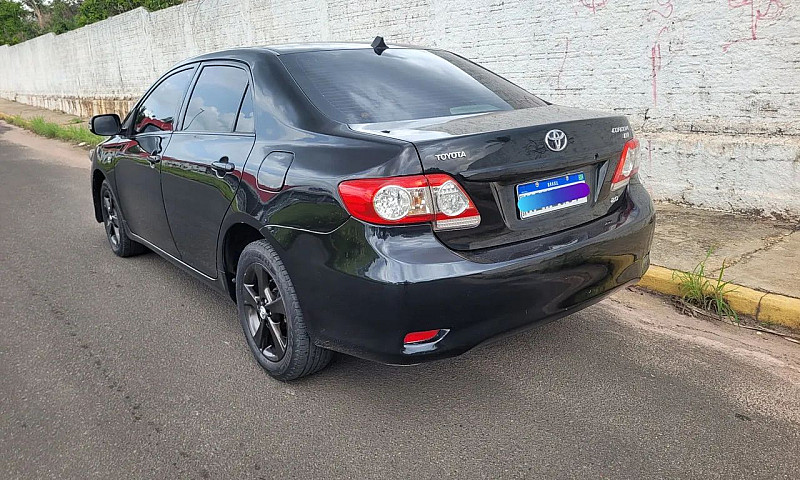 Toyota Corolla Xei 2...