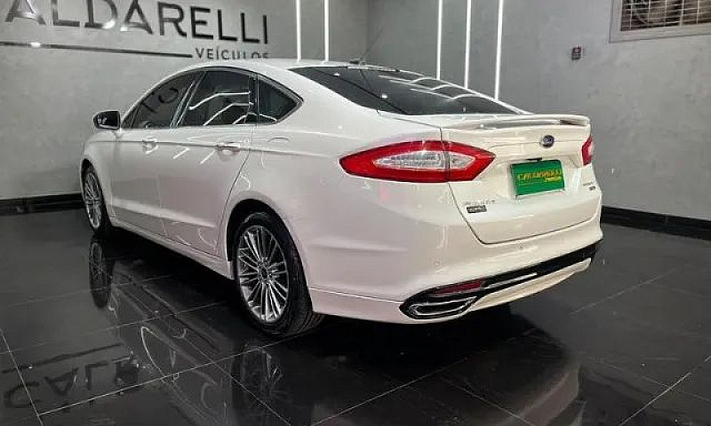 Ford Fusion Titanium...