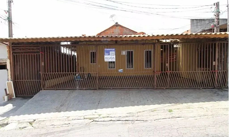 Casa Com 3 Dormitóri...