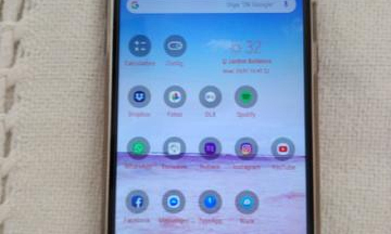 Galaxy J8...