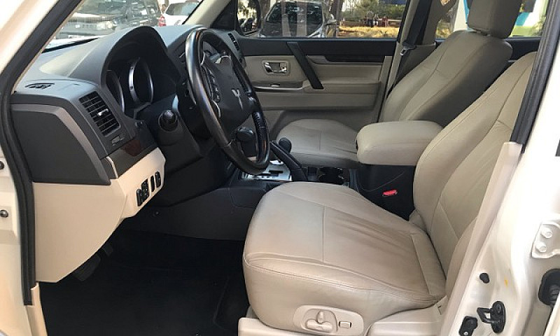 Pajero Full Diesel 2...