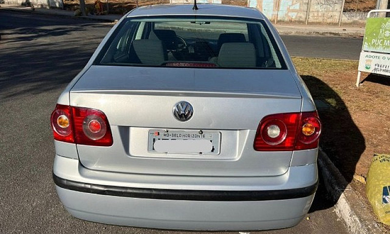 Polo 1.6 Sedan...