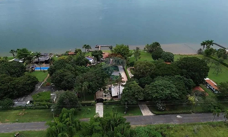 Casa Beira Lago Nort...