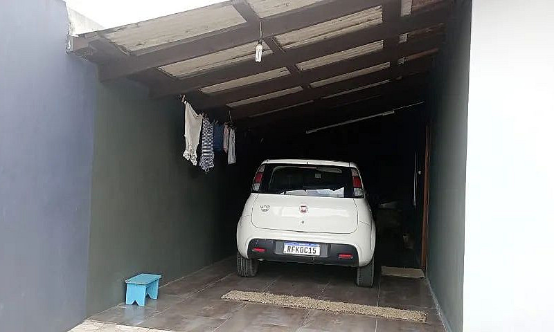 Casa Com 02 Quartos ...