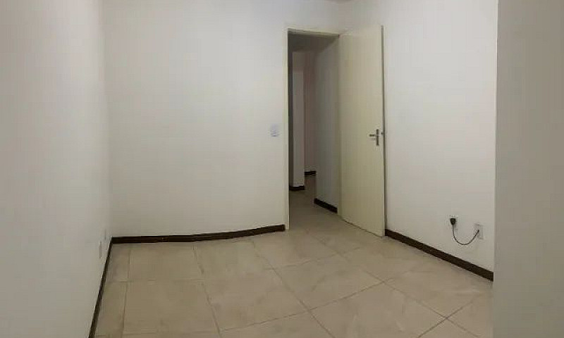 Avenida Central, Nuc...