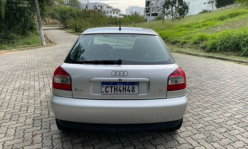 Audi A3 1.8 5P Mec. ...