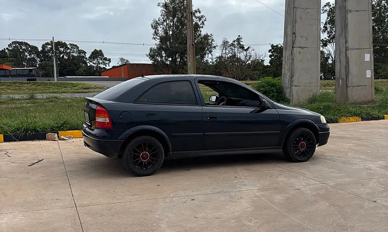 Chevrolet Astra Gl 1...