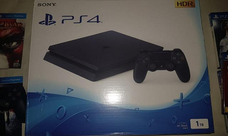 Playstation 4 Semi N...