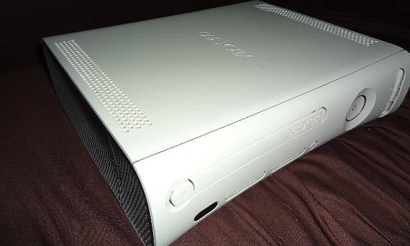 Xbox 360 Arcade Desb...