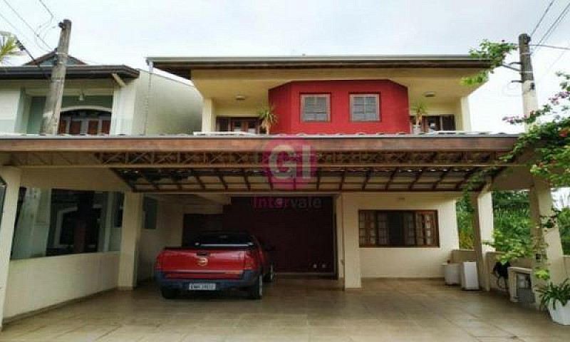 Aluguel/ Casa 240M²/...