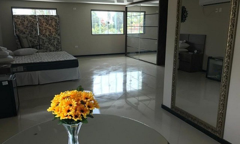 Aluga-Se Casa De Alt...