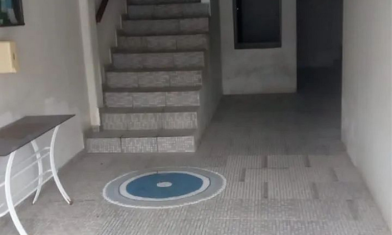 Aluga-Se Aptos 1 E 2...