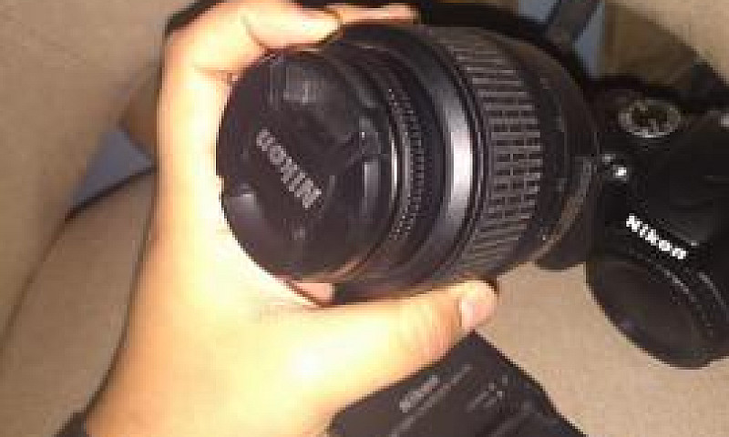 Camera Nikon D5100 S...