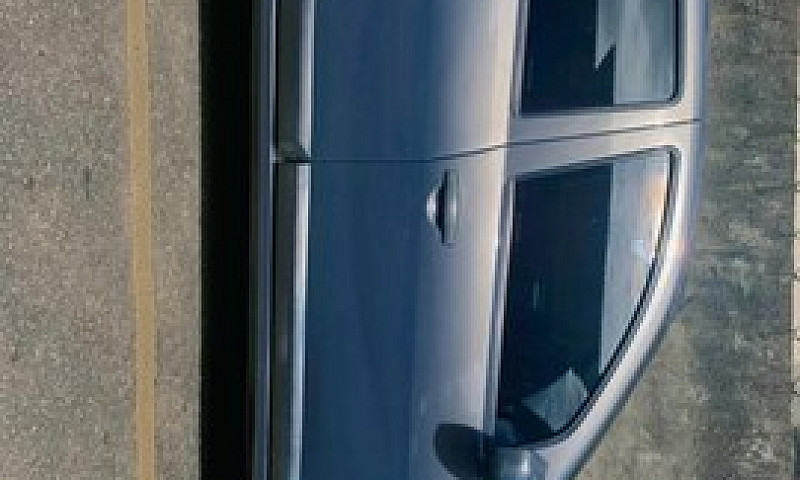 Carro Sandero Expres...
