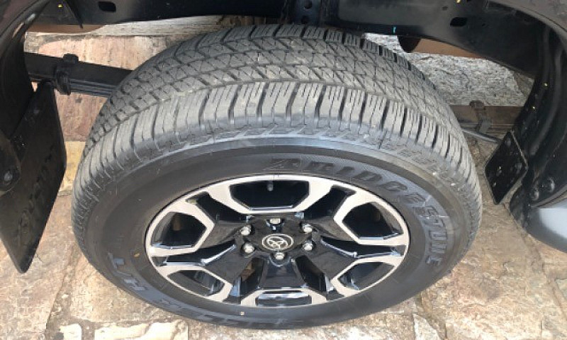 Hilux Srv 204 Cv 202...