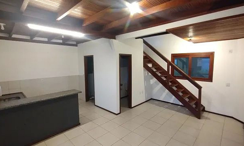 Casa No Rio Tavares ...