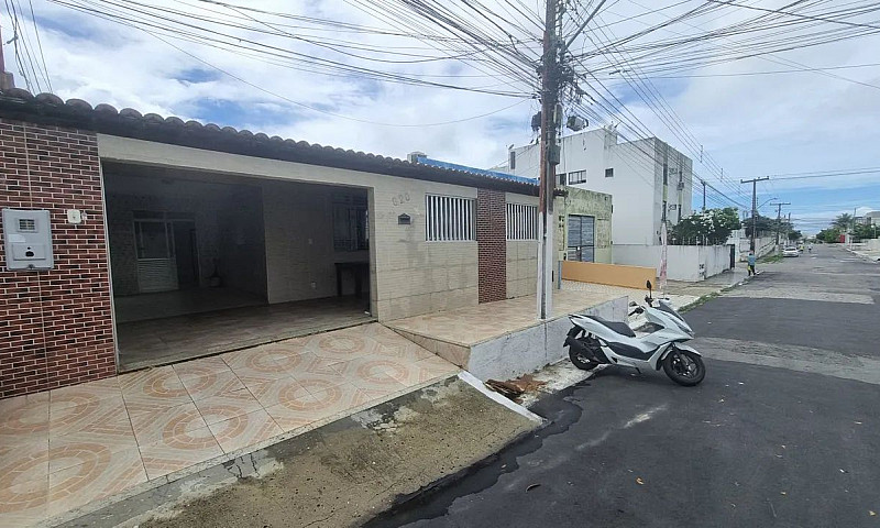 Casa Espaçosa Com 4/...