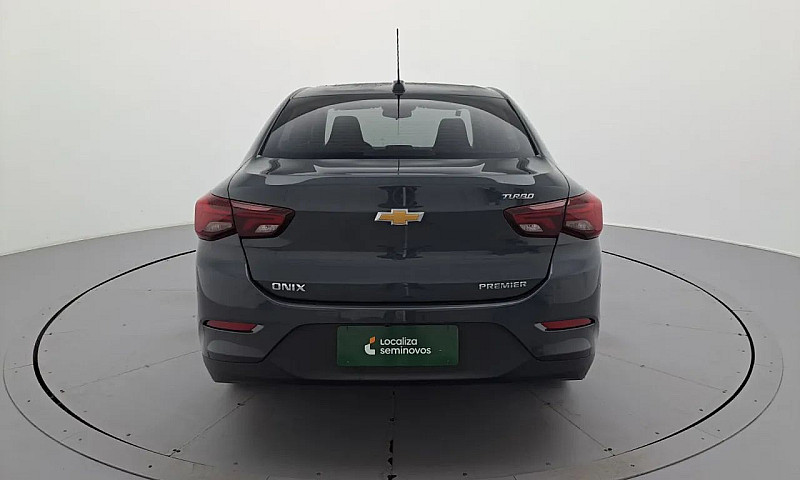 Chevrolet Onix Plus ...
