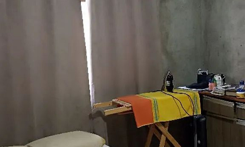 Casa No Jardim Helvé...