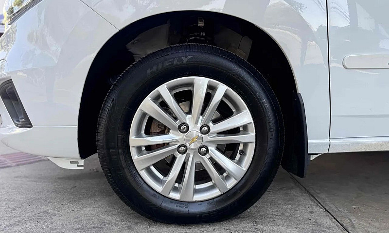 Chevrolet Spin Lt 1....