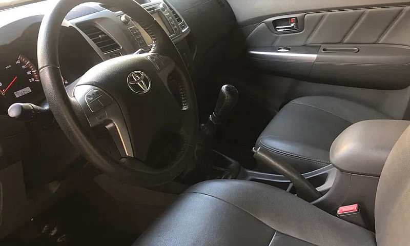 Toyota Hilux Cd Srv ...