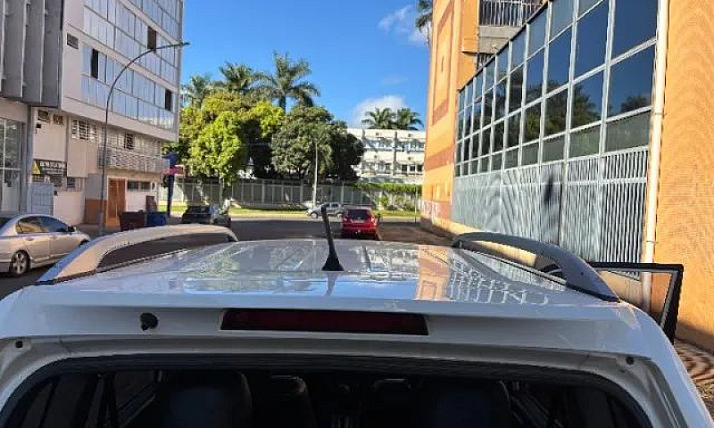 Mitsubishi Pajero Tr...