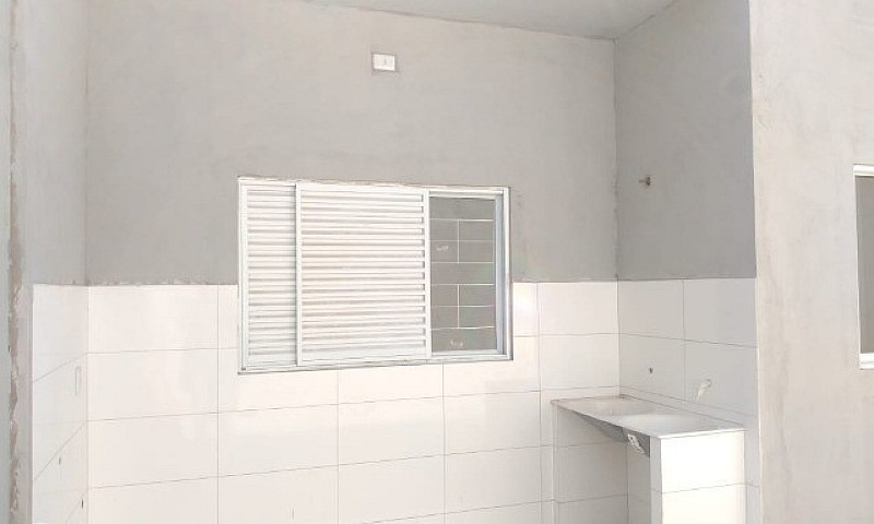Alugo Casa No Bairro...